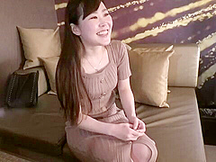 色白美肌人妻が性の悩み解消ハメ撮りエッチ始まる