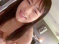 ミニ系美女のビッチな裏スジ舐めフェラと妖艶な腰使いの淫らな素股